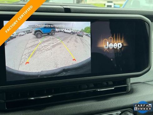 Certified 2025 Jeep Wrangler Sport AWD/4WD image 24