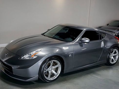 Used 2012 Nissan 370Z NISMO image 25