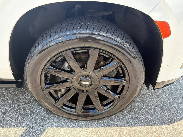 Used 2022 Cadillac Escalade Premium Luxury Platinum AWD/4WD image 12