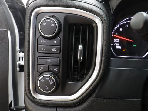 Used 2019 Chevrolet Silverado 1500 LT image 13