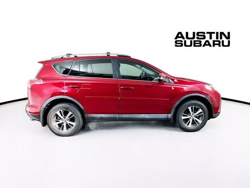 Used 2018 Toyota RAV4 XLE image 8