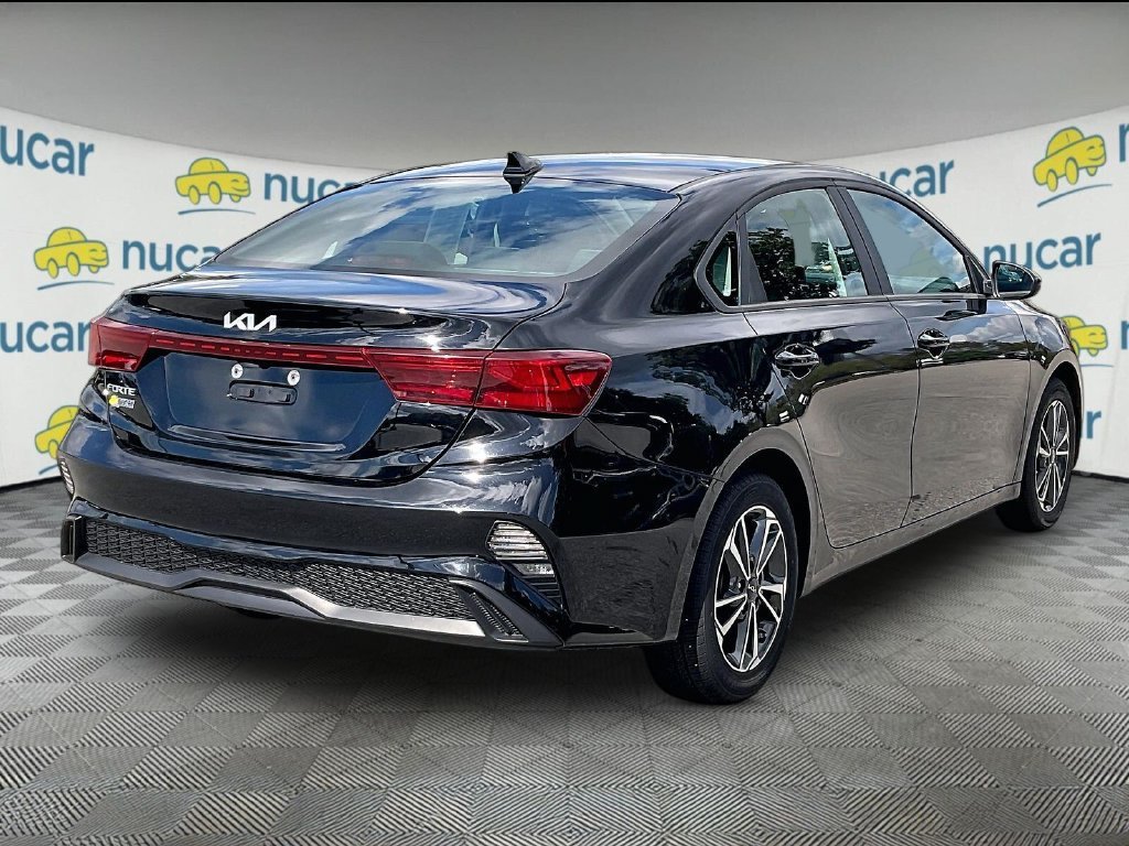 Certified 2024 Kia Forte LXS FWD image 6
