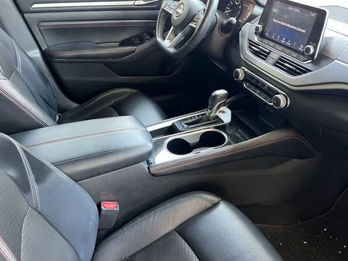 Used 2023 Nissan Altima 2.5 SR FWD image 17