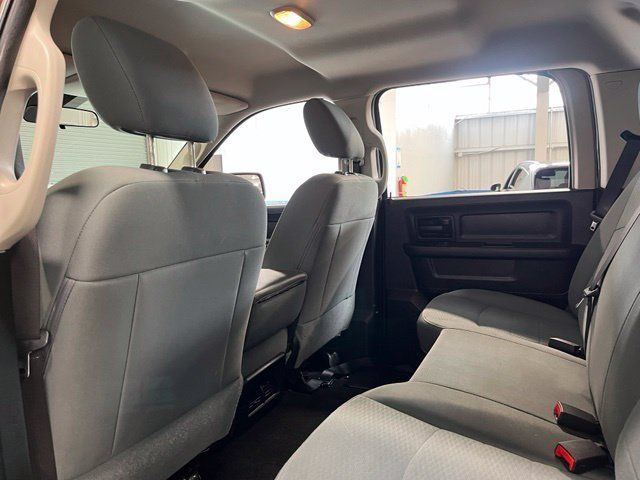 Used 2017 RAM 1500 Express RWD image 18