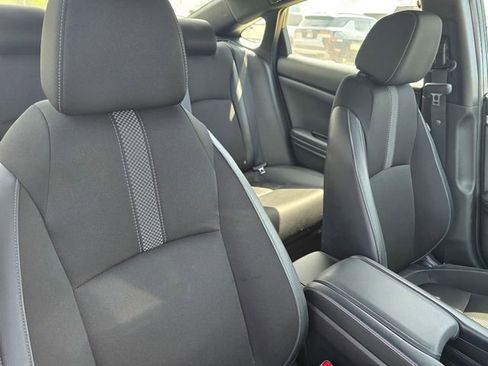 Used 2021 Honda Civic Sport image 12
