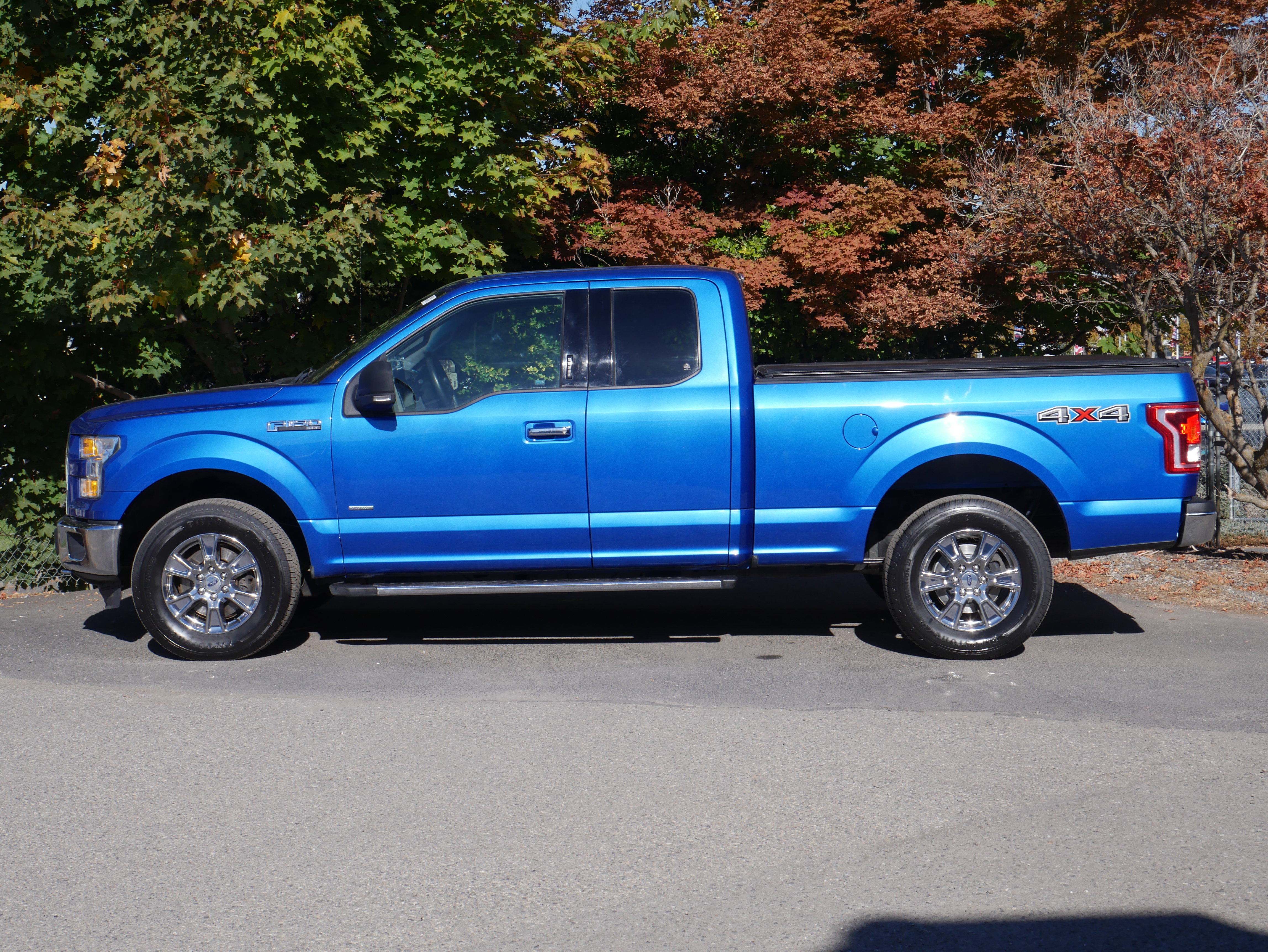 Used 2015 Ford F150 XLT w/ Equipment Group 301A Mid AWD/4WD image 14
