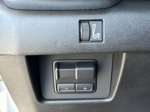 New 2026 GMC Canyon Elevation w/ Convenience Package image 16