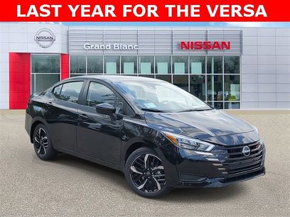 New 2025 Nissan Versa SR w/ Trunk Package