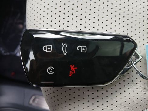 New 2026 Volkswagen Atlas Cross Sport SEL Premium R-Line image 29