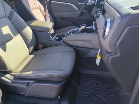 New 2026 Chevrolet Colorado ZR2 w/ ZR2 Bison Edition image 27