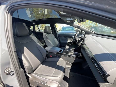 Certified 2023 Volkswagen ID.4 Pro S AWD/4WD image 11