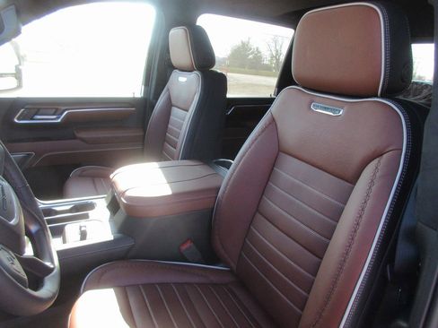 New 2026 GMC Sierra 2500 Denali Ultimate image 14