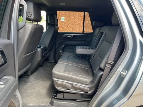 Used 2025 Chevrolet Tahoe Z71 AWD/4WD image 29