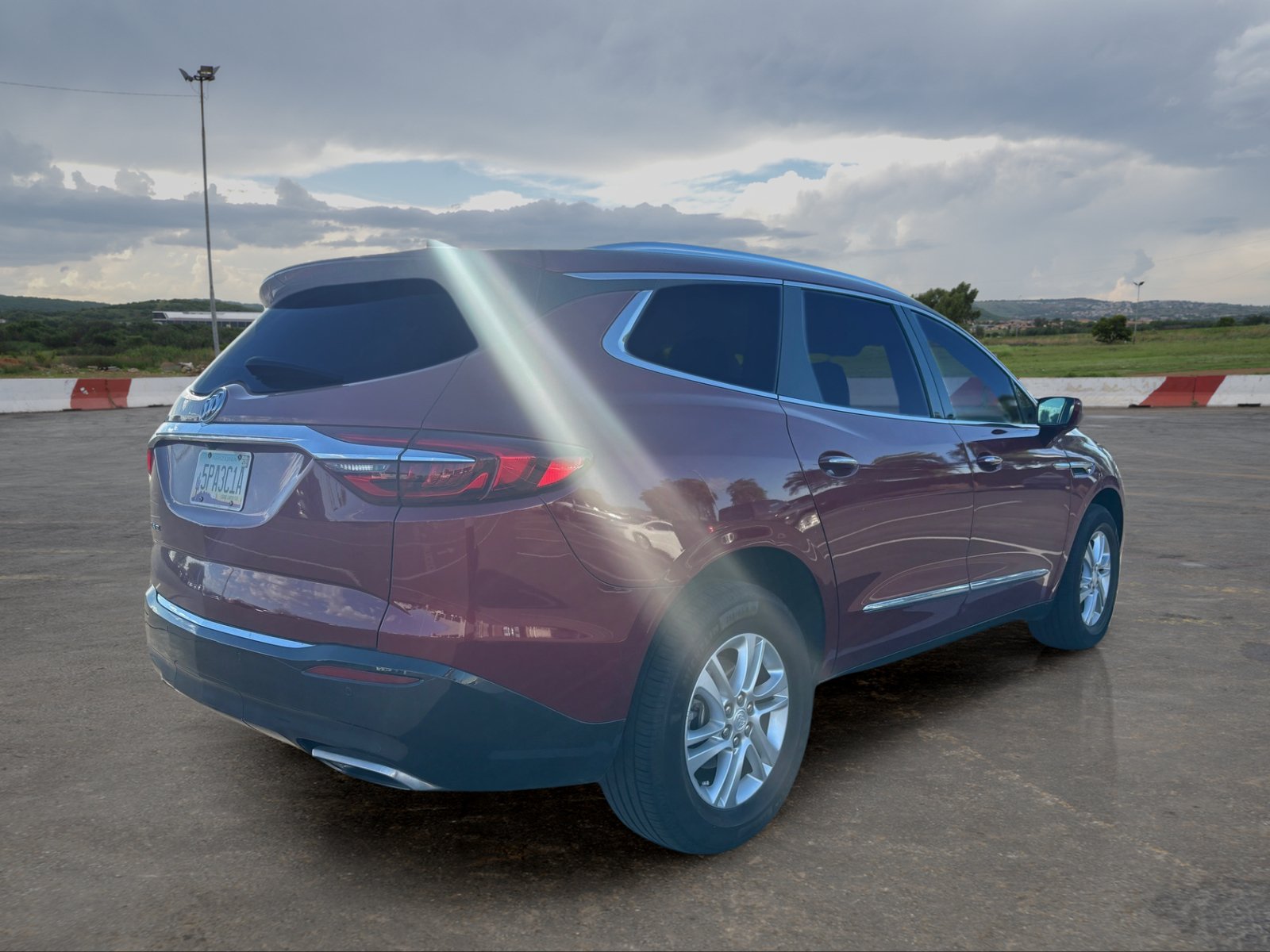 Used 2020 Buick Enclave Essence w/ Trailering Package, 5000 lbs. FWD image 3