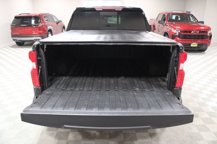 Used 2021 Chevrolet Silverado 1500 LTZ AWD/4WD image 13