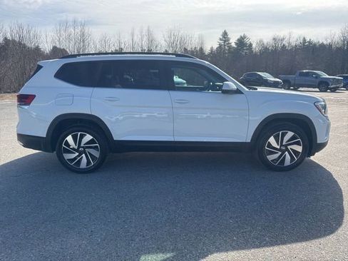 Used 2024 Volkswagen Atlas SE AWD/4WD image 7