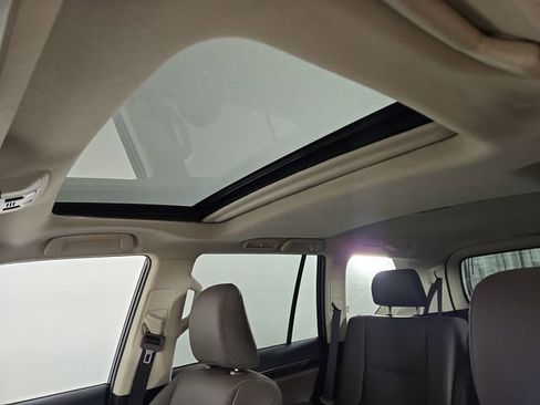 Used 2023 Lexus GX 460 Premium w/ Accessory Package image 33