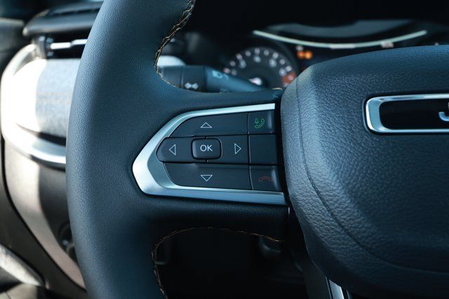 New 2026 Jeep Compass Latitude AWD/4WD image 13