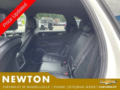 Used 2019 Porsche Cayenne AWD/4WD image 31