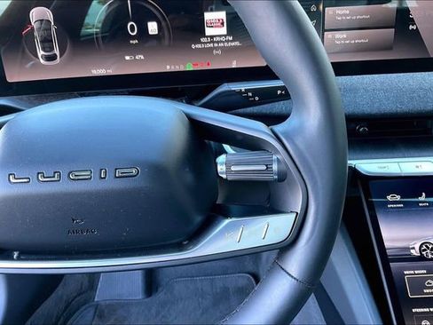 Used 2024 Lucid Air Touring image 19