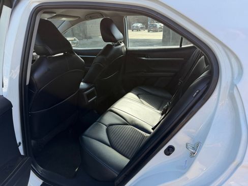 Used 2022 Toyota Camry SE w/ Carpet Mat Package (TMS) FWD image 20