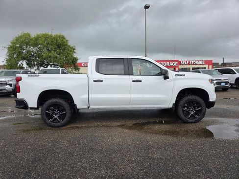 New 2026 Chevrolet Silverado 1500 LT Trail Boss w/ Dark Appearance Package AWD/4WD image 6
