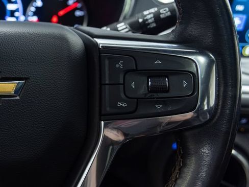 Used 2022 Chevrolet Blazer Premier w/ LPO, Black Grille Bar Package AWD/4WD image 16