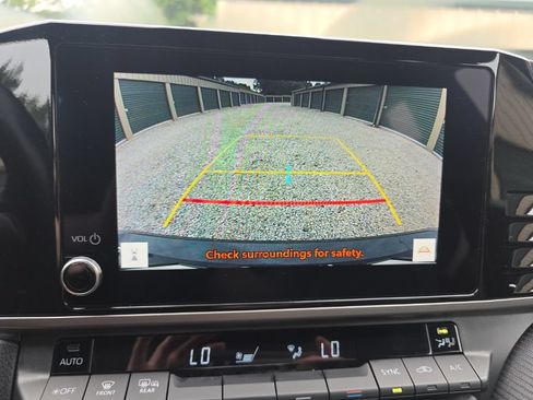 Used 2025 Toyota Camry SE FWD image 22