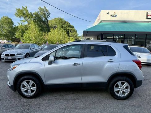 Used 2017 Chevrolet Trax LT w/ LT Convenience Package image 7