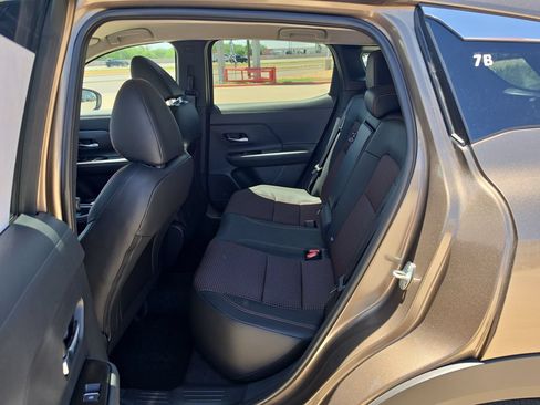 New 2026 Nissan Kicks SR FWD image 25