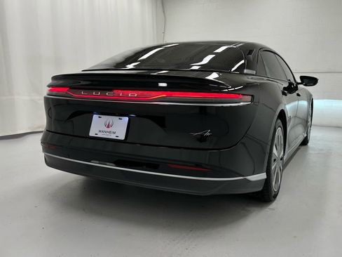 Used 2023 Lucid Air Pure image 5