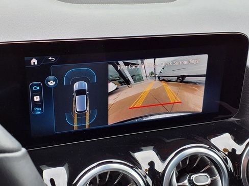 New 2025 Mercedes-Benz GLA 250 4MATIC image 16