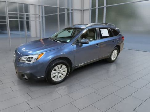 Used 2016 Subaru Outback 2.5i Premium AWD/4WD image 4