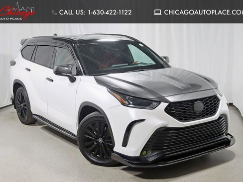 Used 2021 Toyota Highlander XSE image 1