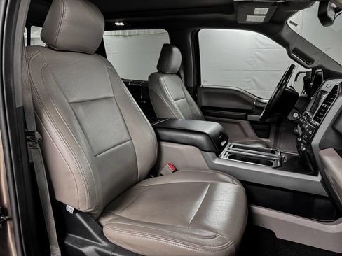 Used 2019 Ford F150 XLT w/ Equipment Group 302A Luxury AWD/4WD image 10