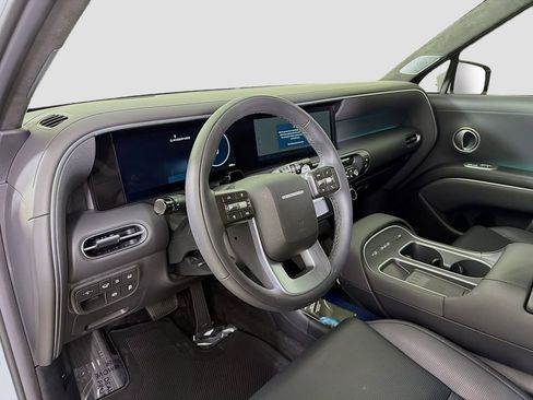 Used 2026 Hyundai Palisade Calligraphy FWD image 11