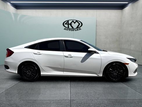 Used 2020 Honda Civic LX image 2