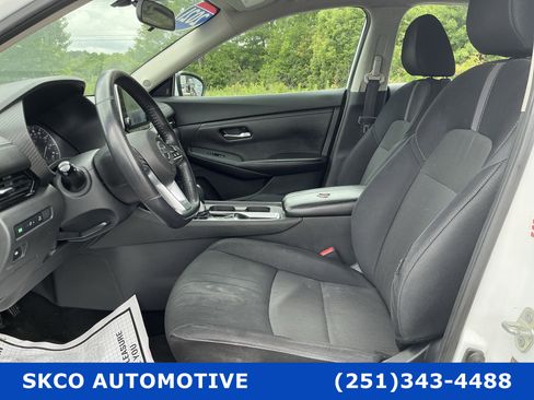 Used 2021 Nissan Sentra SV w/ Trunk Package FWD image 11