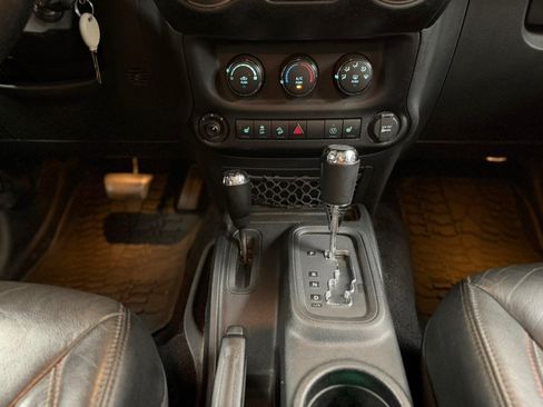 Used 2016 Jeep Wrangler Sahara AWD/4WD image 51