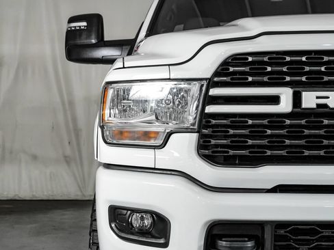 Used 2024 RAM 3500 Big Horn AWD/4WD image 39