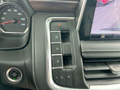 Used 2021 Chevrolet Tahoe Z71 AWD/4WD image 15