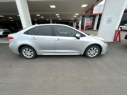 Used 2023 Toyota Corolla LE FWD image 11