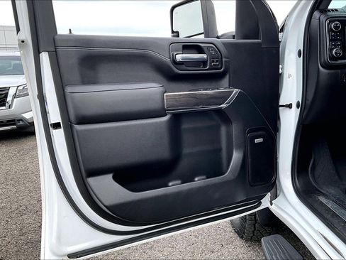 Used 2021 Chevrolet Silverado 3500 LTZ w/ LTZ Texas Edition image 17