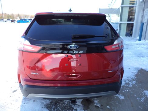 Used 2024 Ford Edge SEL w/ Convenience Package image 5
