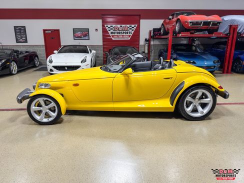 Used 1999 Plymouth Prowler RWD image 2