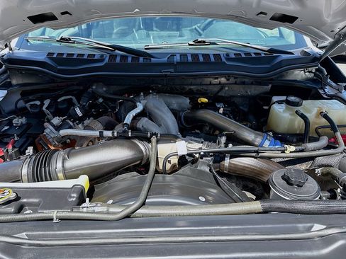 Used 2022 Ford F550 4x4 Crew Cab Super Duty w/ Power Equipment Group image 25