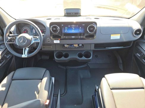 Used 2026 Mercedes-Benz Sprinter 2500 image 16