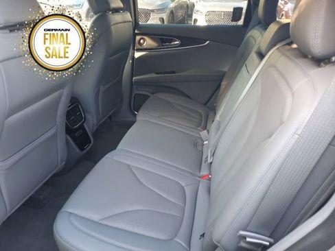 Used 2023 Lincoln Nautilus Reserve w/ Equipment Group 201A image 8