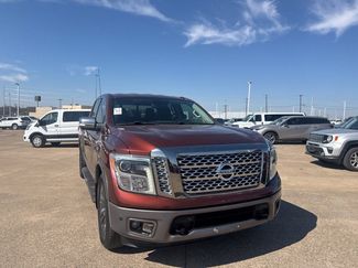 Used 2017 Nissan Titan Platinum Reserve video 2