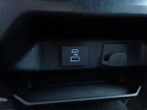 Used 2022 Ford F150 XLT AWD/4WD image 17